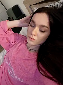 MayaGlow live sex cam