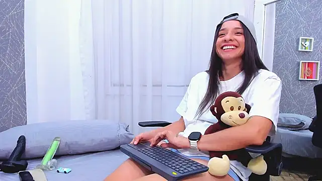 ViictoriiaSaenz's cam snapshot