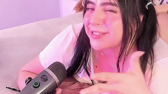 Camila_Matinez_'s cam snapshot