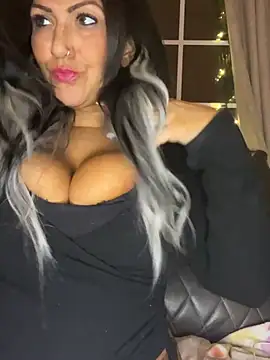 LittleMissEeve live sex cam