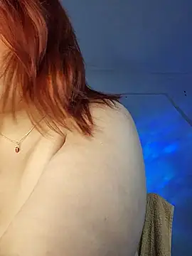 mila_curvy's cam snapshot