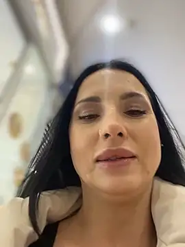 Roxana-Sexy live sex cam