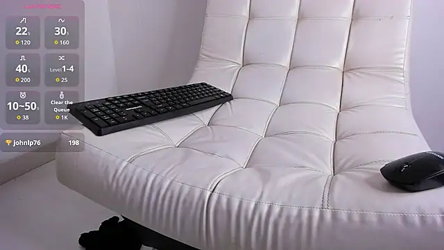 Aaron_Tate live sex cam