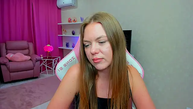 Strawberrye live sex cam