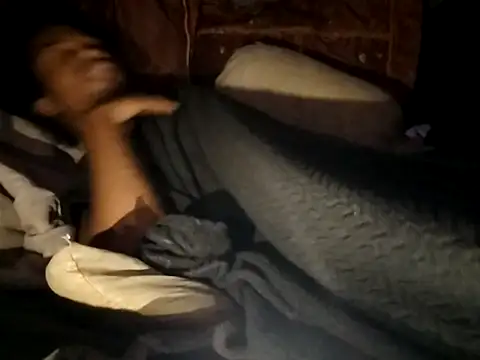 SlimeCrownzOut5 live sex cam