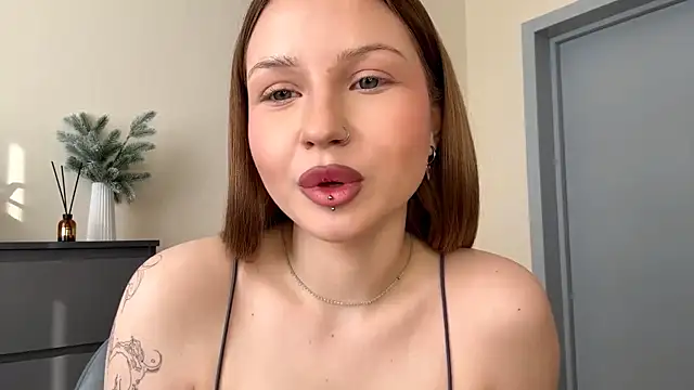 PledHoly's cam snapshot