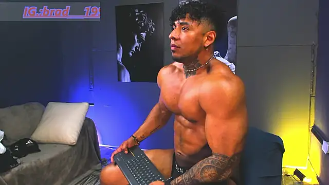 bradley_smith live sex cam