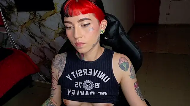 nova_kitttyy's cam snapshot