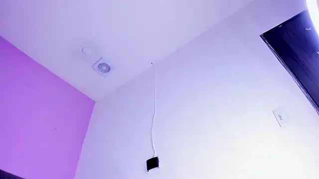 Katty_Kiiss_'s cam snapshot