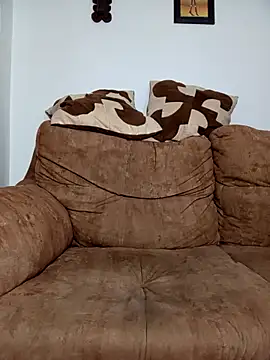 Clouer_glow16 live sex cam