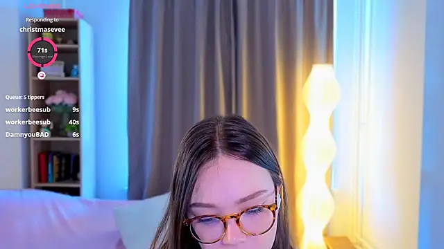 MilenaSaint live sex cam