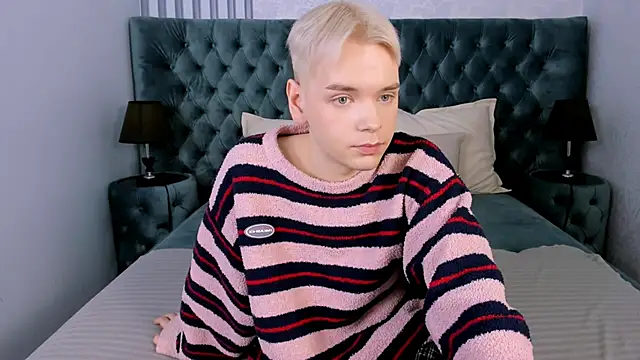 Je_Salvatore's cam snapshot