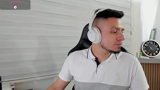 Rick_Adams's cam snapshot