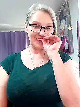 irinamaux live sex cam