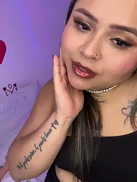 ashley-swift-'s cam snapshot