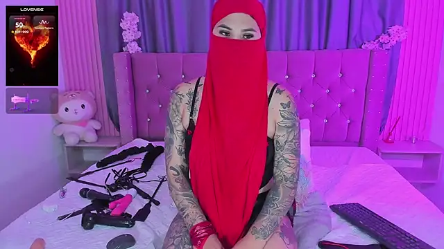 Nayla-Mouna's cam snapshot