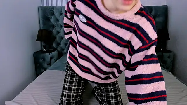 Je_Salvatore's cam snapshot