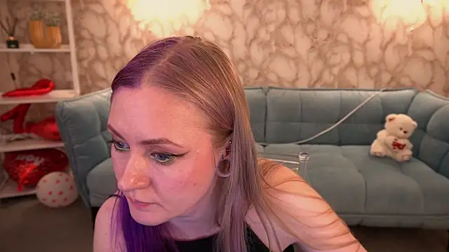 DramaQuenns live sex cam