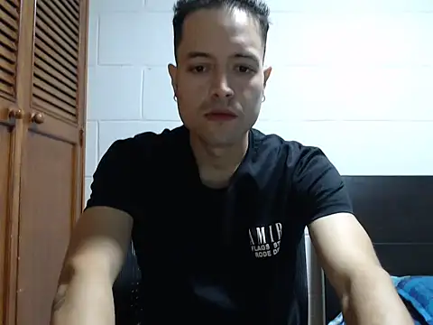 dimitriquiet05's cam snapshot