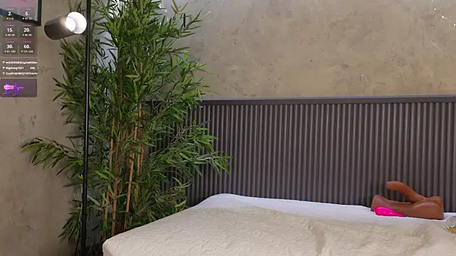 mia_lacy_'s cam snapshot