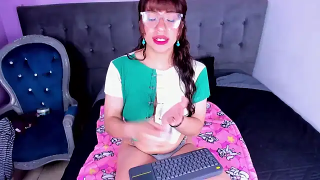 Katty_Kiiss_ live sex cam