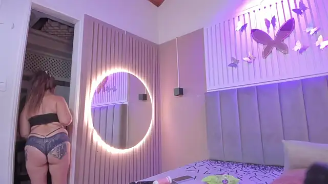 chantall1375's cam snapshot