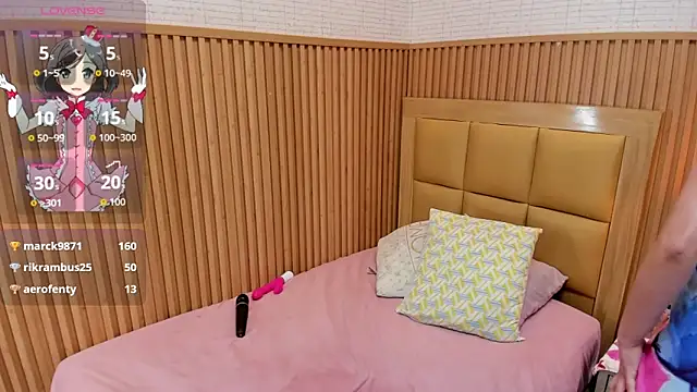 LOLAMAXI's cam snapshot