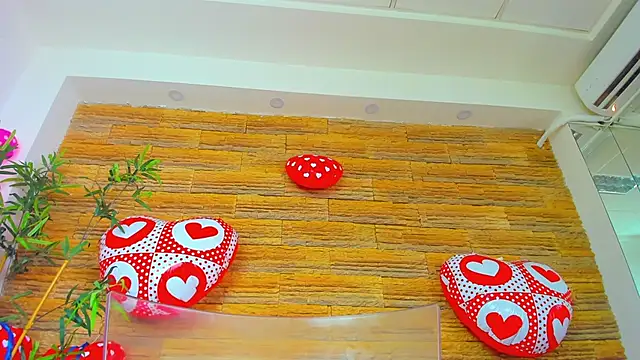 Cupcake_Izzy live sex cam