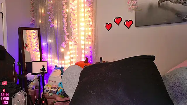 Angel-Lewd-Cake's cam snapshot