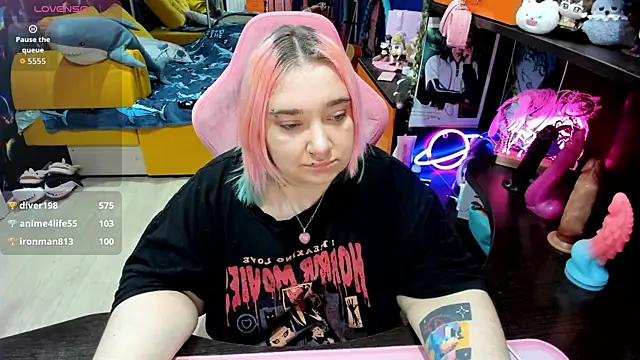 Softie_Sofy's cam snapshot