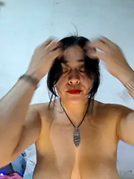 astridcollinsvip live sex cam