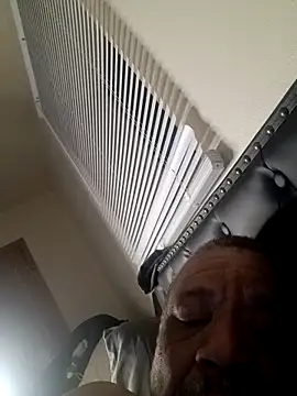 yellowwetfox live sex cam