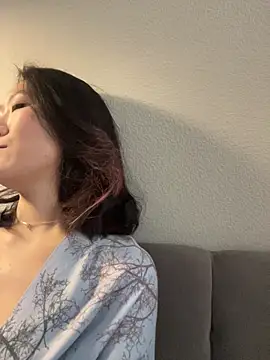 AikoYamada live sex cam