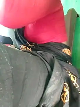 Hotbabhi143's cam snapshot