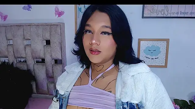 IssadoraaR live sex cam