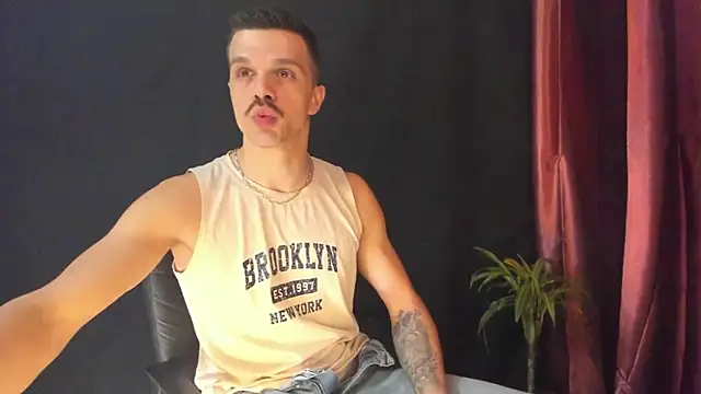 DonyBrown live sex cam