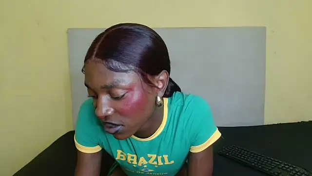 DarkTwink20 live sex cam