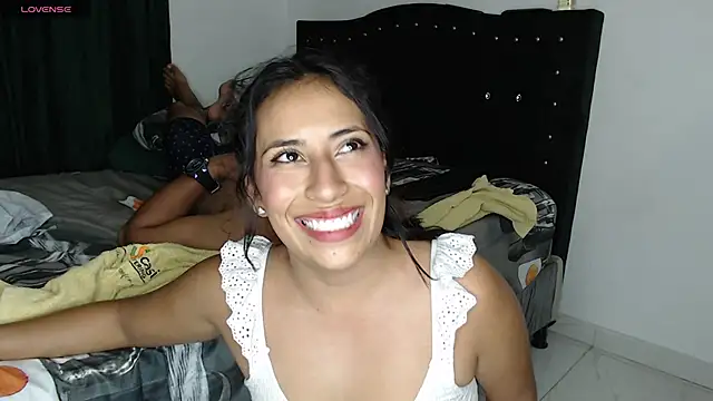 ronny-and-ely- live sex cam