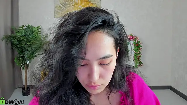 FlirtyAura live sex cam