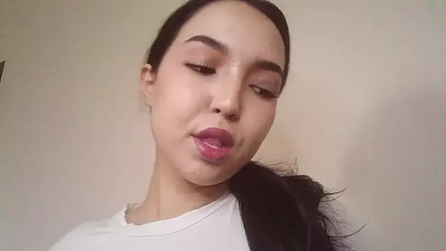 FineRheims's cam snapshot