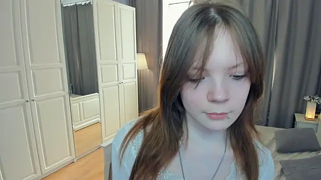 LavenderMitten's cam snapshot