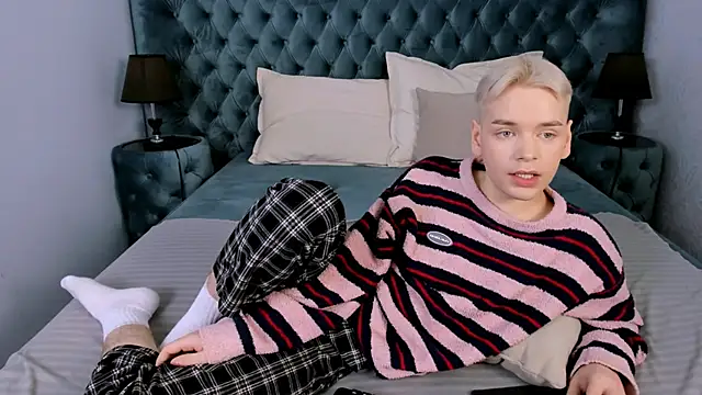 Je_Salvatore's cam snapshot