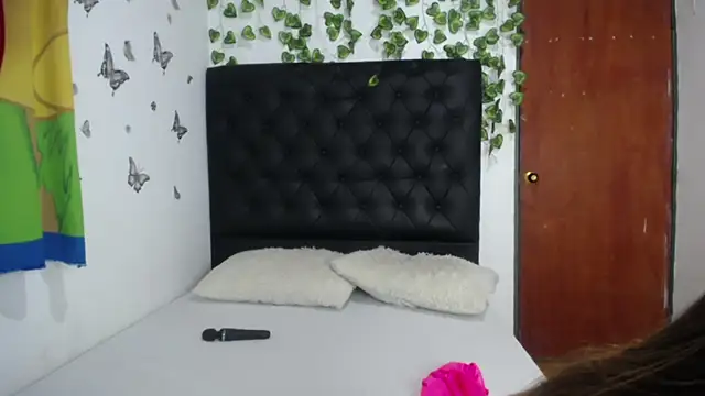 isabel_09's cam snapshot