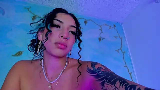 SaturnooStonee's cam snapshot