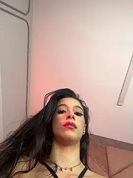 ChloeRosses live sex cam