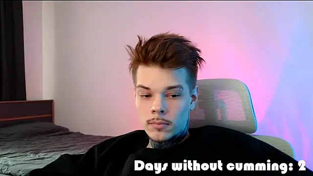 DENIS_HERE's cam snapshot