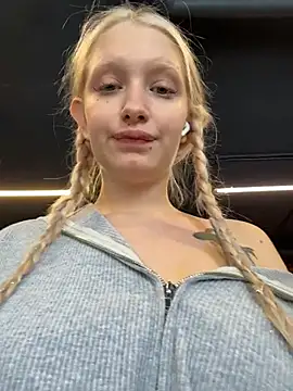 Milkyy_wway live sex cam