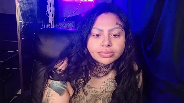 chicanachic13's cam snapshot