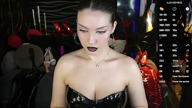 MistressDarsy live sex cam
