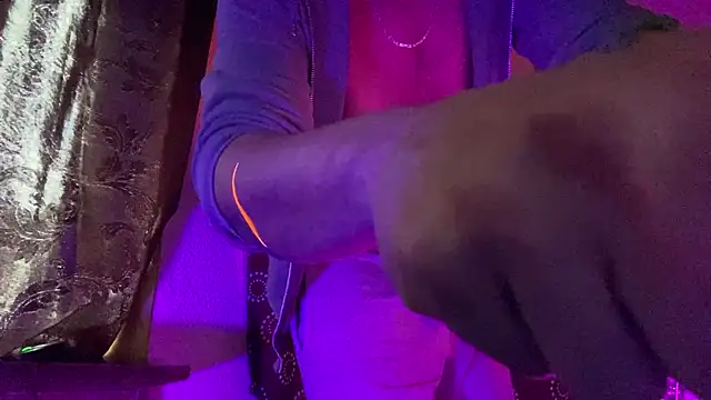 Guyst049 live sex cam